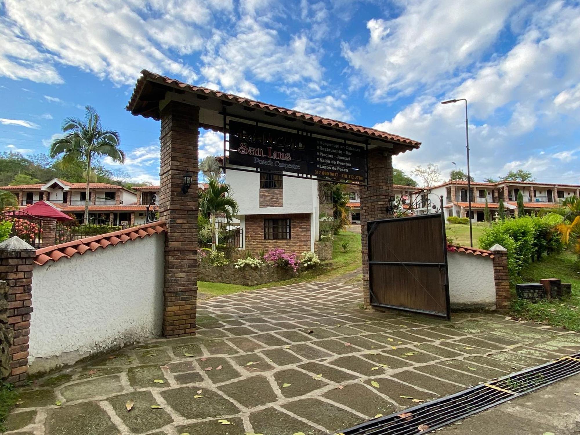 Rancho San Luis, Paramo Exterior photo